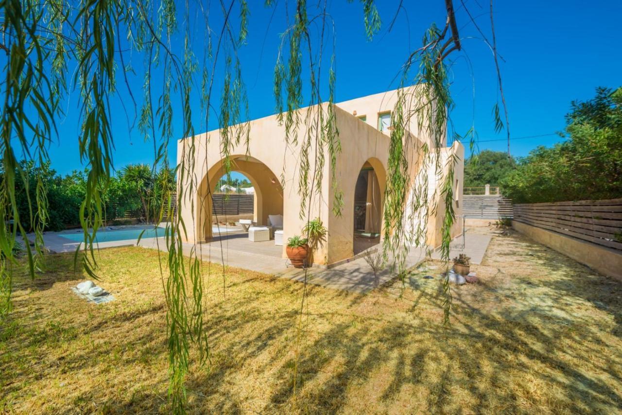 Villa Lilium Gennadi Exterior photo